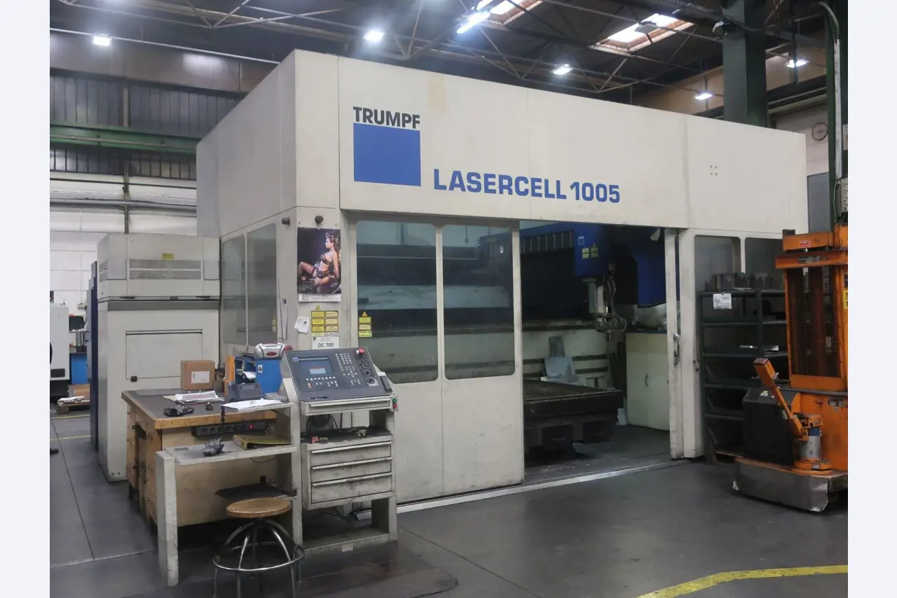 Stroje a systémy pro tváření kovů, nástroje pro ocel, hliník a kompozitní materiály-13