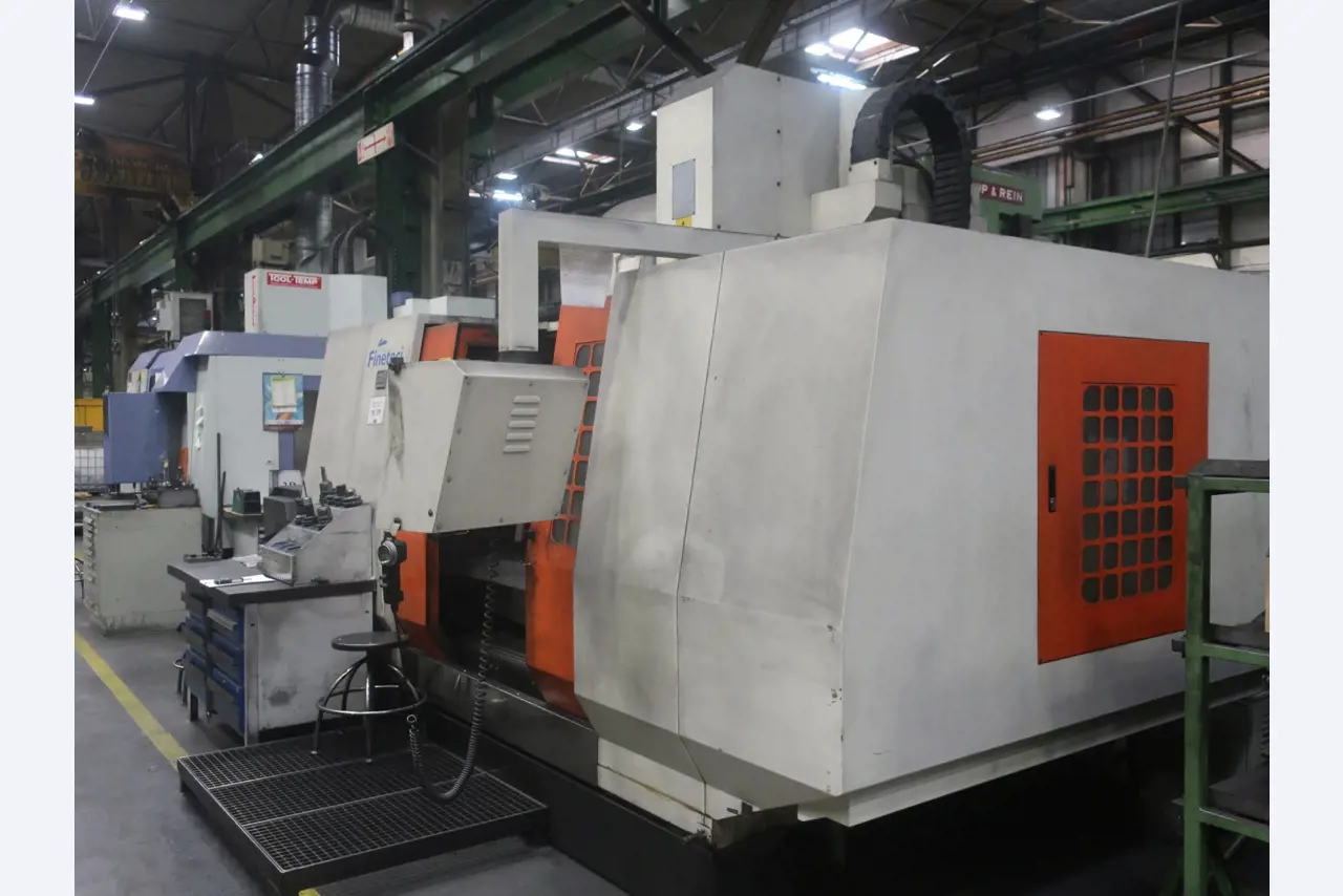 Stroje a systémy pro tváření kovů, nástroje pro ocel, hliník a kompozitní materiály-18