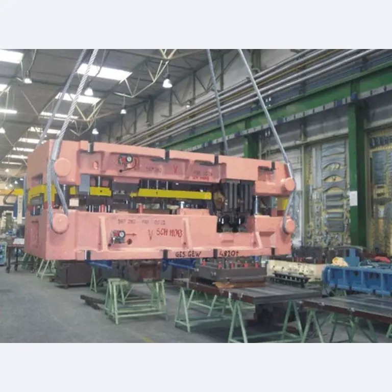 Stroje a systémy pro tváření kovů, nástroje pro ocel, hliník a kompozitní materiály-4