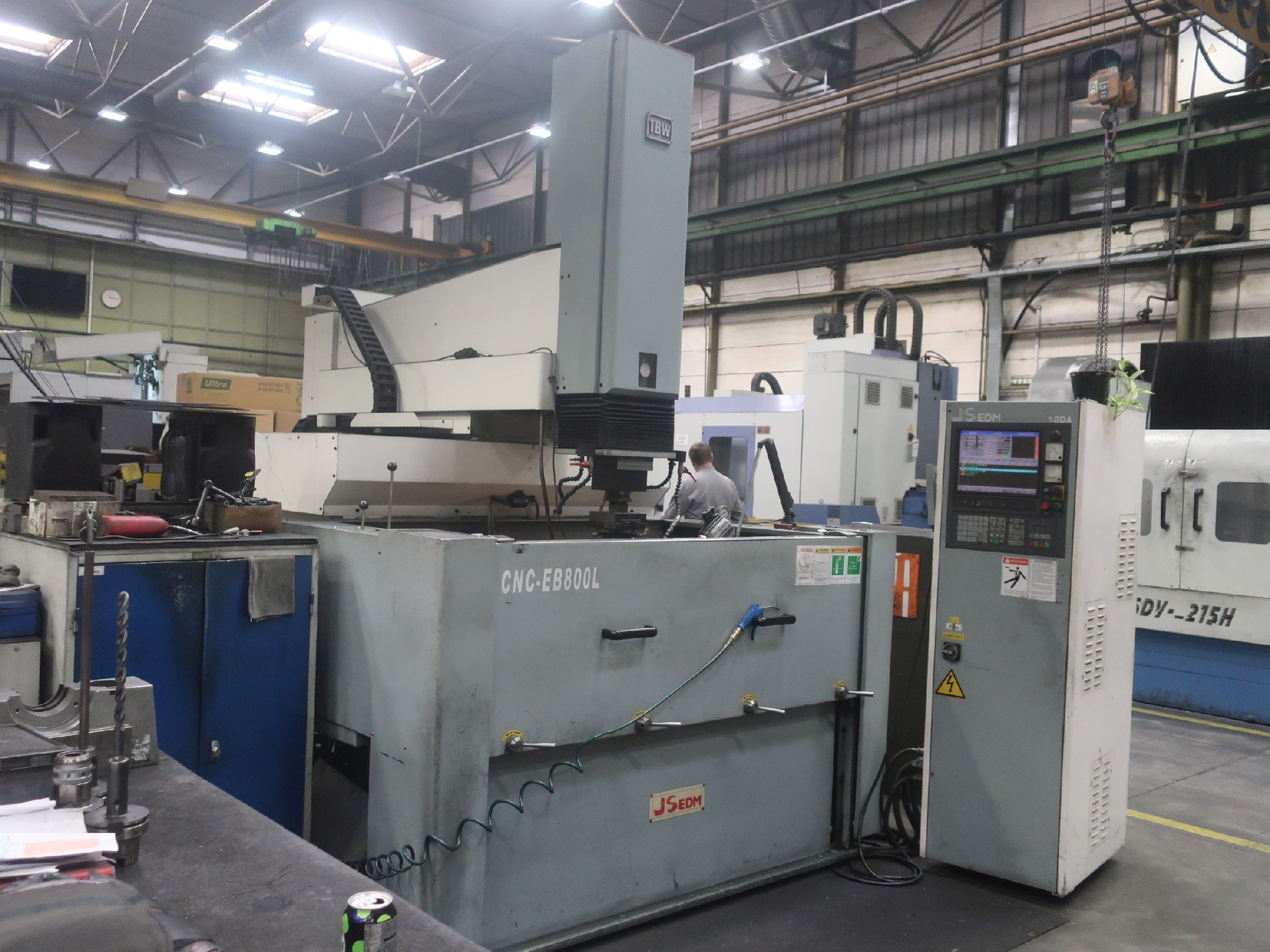 Todos los activos de EMO Orodjarna d.o.o. (maquinaria y equipos, así como bienes inmuebles).-17