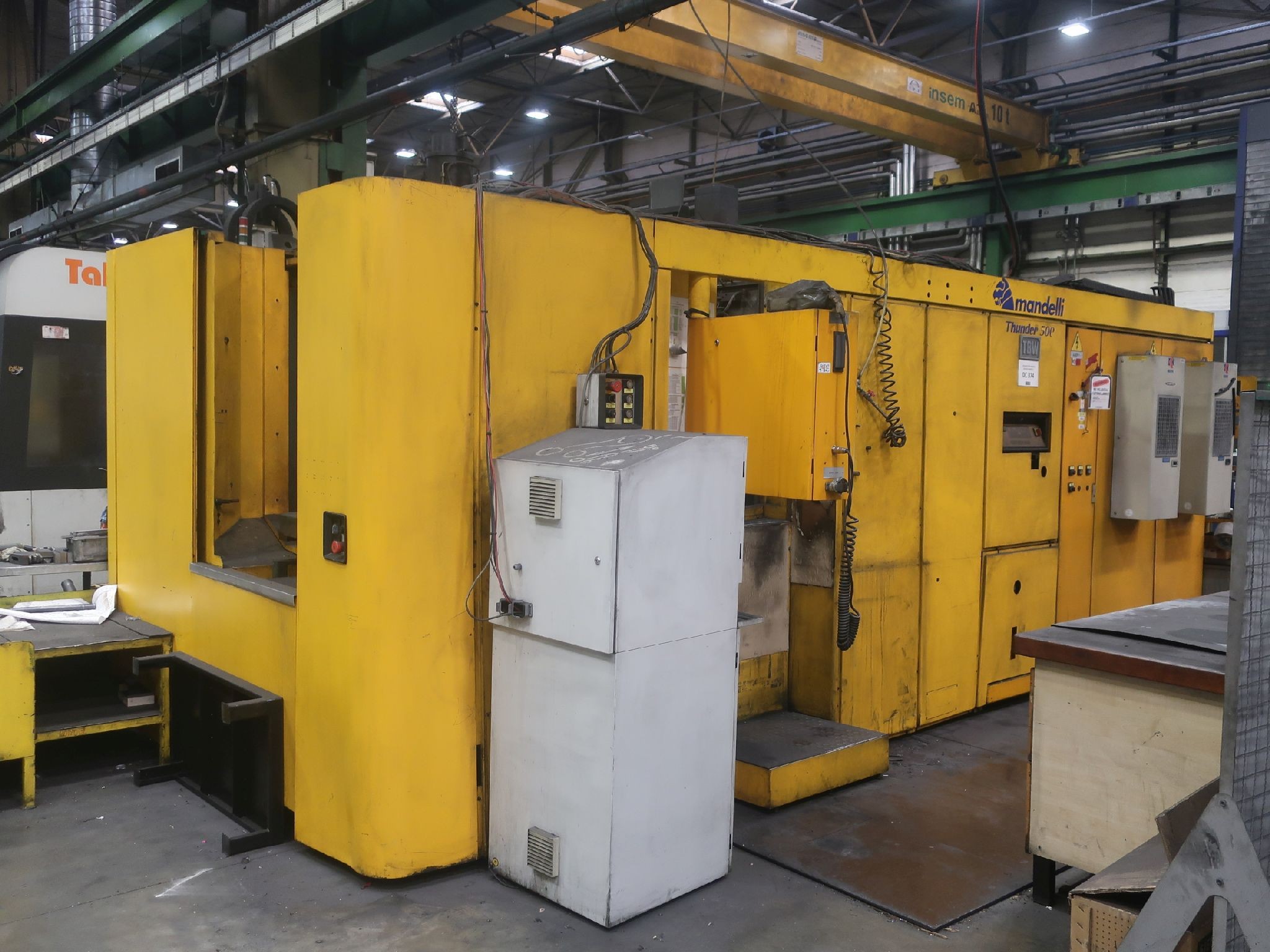 Todos los activos de EMO Orodjarna d.o.o. (maquinaria y equipos, así como bienes inmuebles).-5