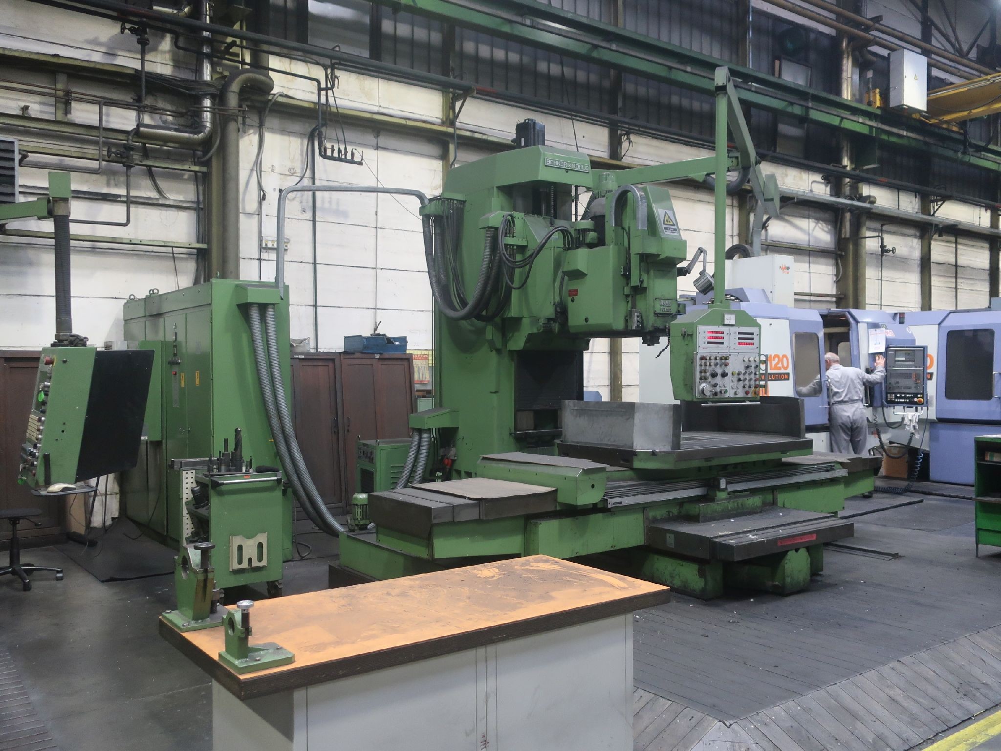 Todos los activos de EMO Orodjarna d.o.o. (maquinaria y equipos, así como bienes inmuebles).-6