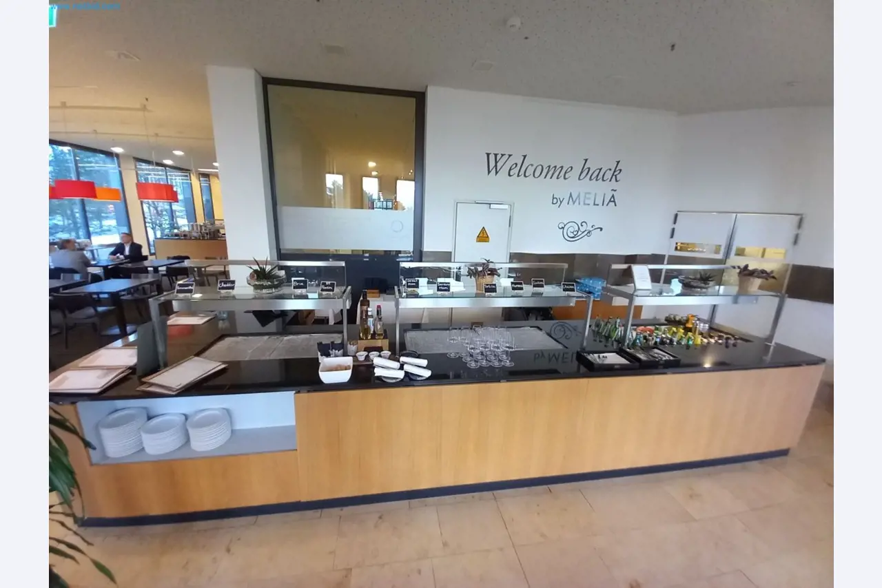 Gastgewerbe- und Verpflegungseinrichtungen eines Hotel-Restaurants-10