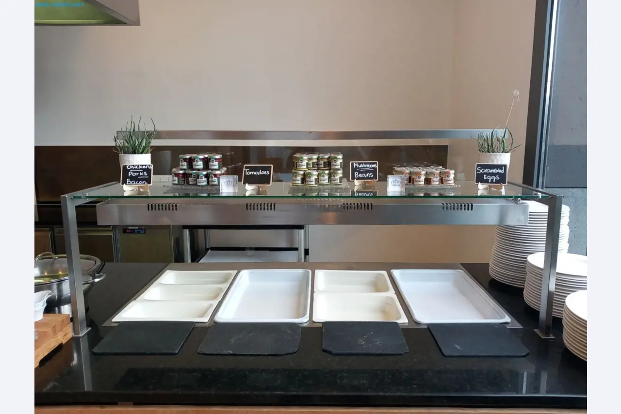 Gastgewerbe- und Verpflegungseinrichtungen eines Hotel-Restaurants-15