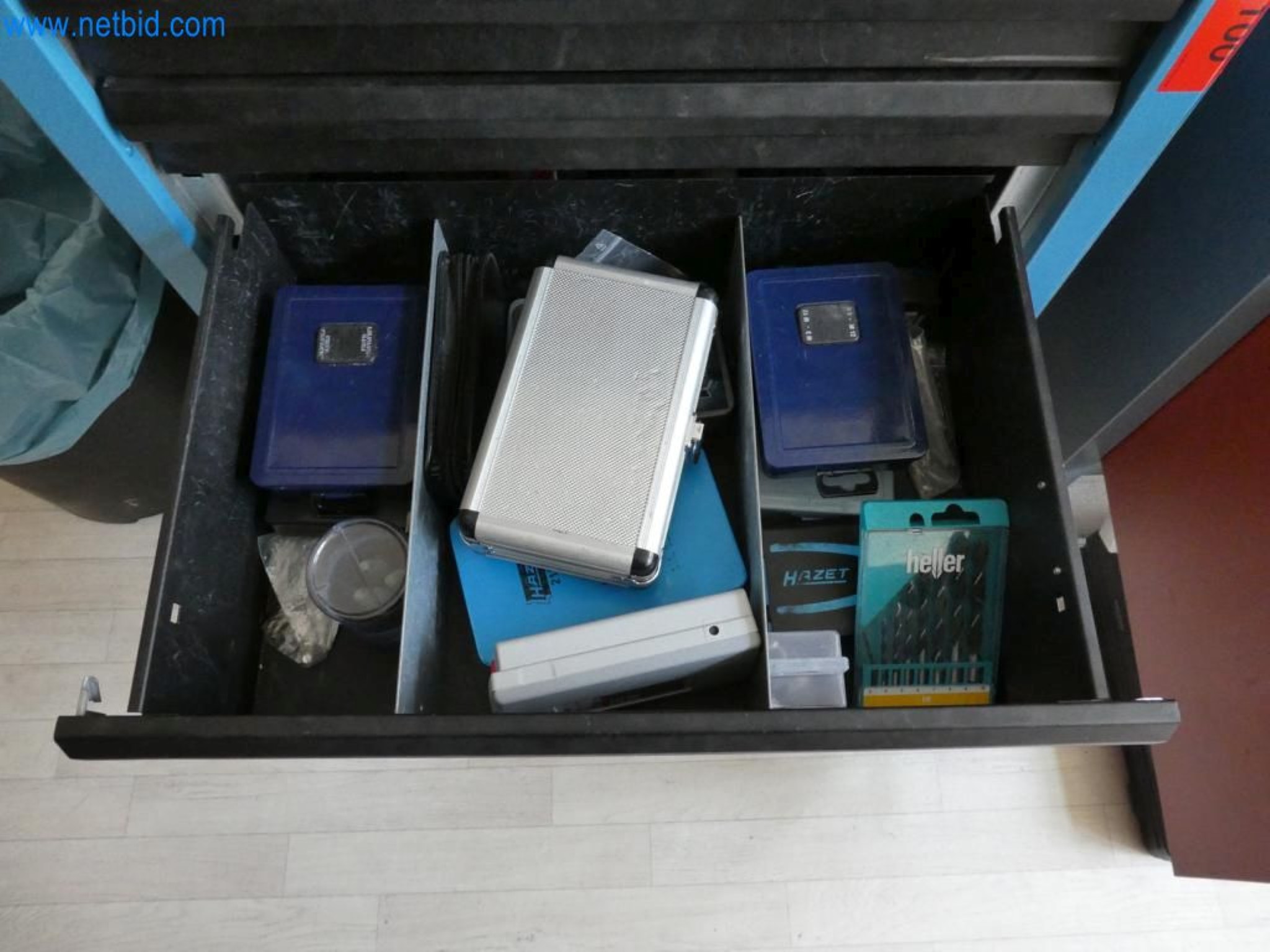 Lekkie roboty, roboty uniwersalne, systemy kamer-4