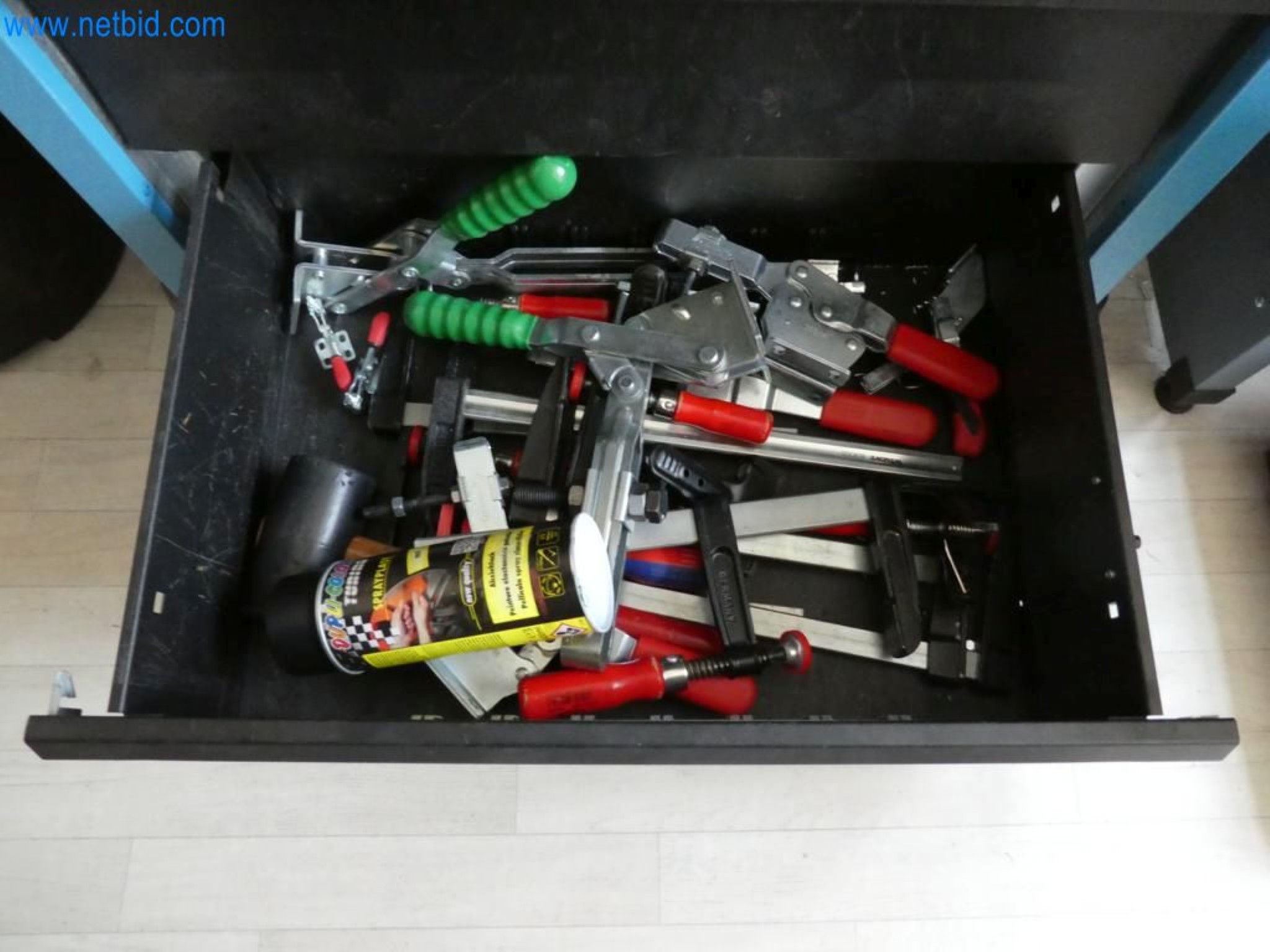 Lekkie roboty, roboty uniwersalne, systemy kamer-7