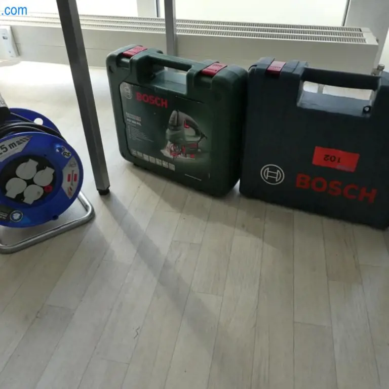 1 Posten electric hand machines