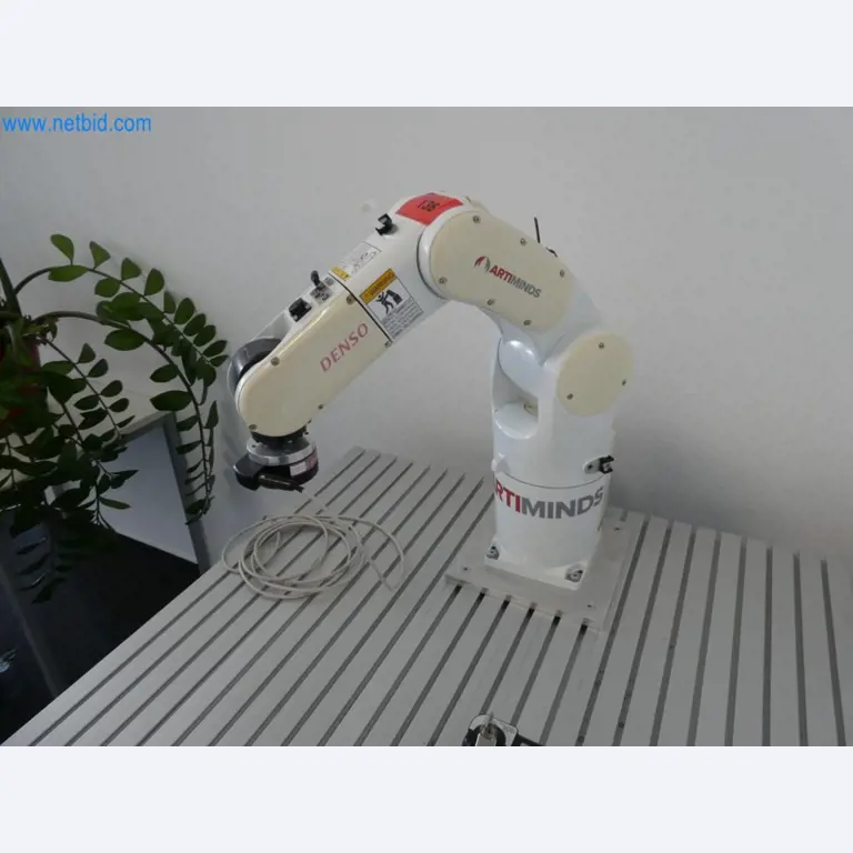 Lekkie roboty, roboty uniwersalne, systemy kamer-2