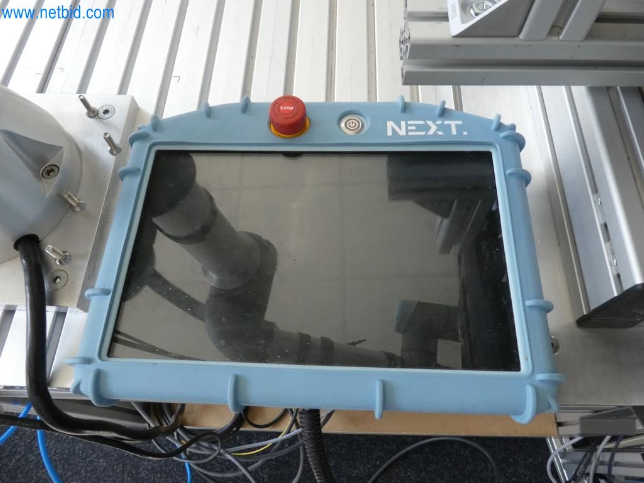 Lekkie roboty, roboty uniwersalne, systemy kamer-4