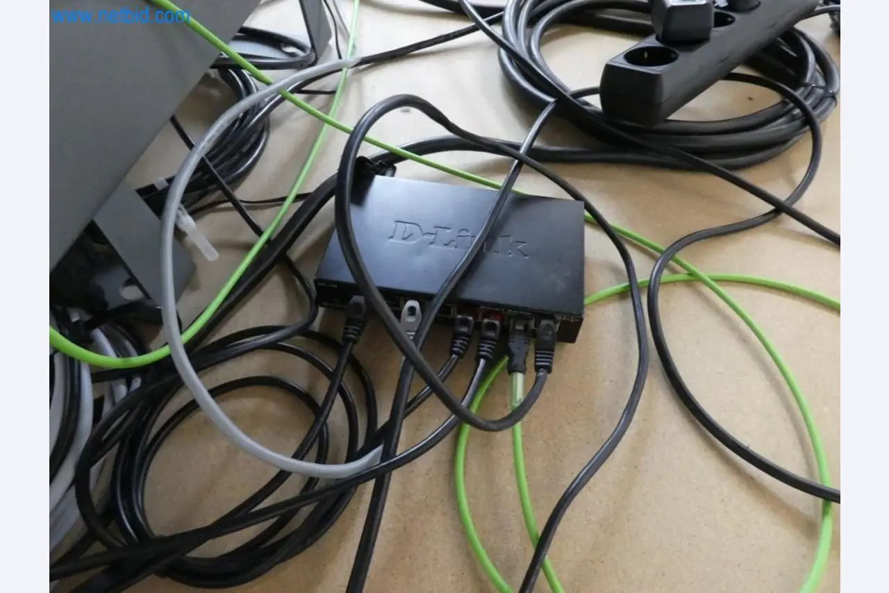 Lekkie roboty, roboty uniwersalne, systemy kamer-6