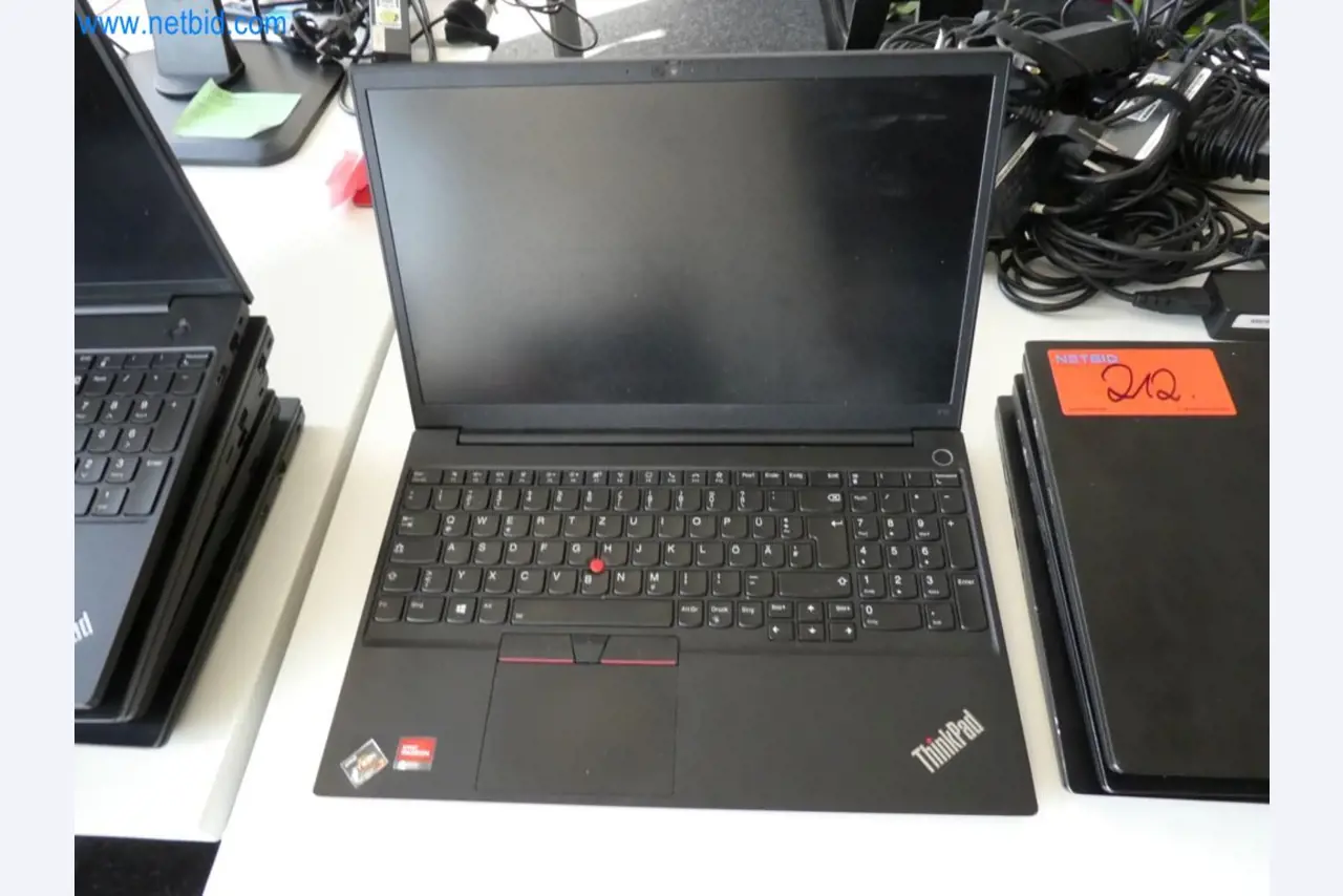 Lekkie roboty, roboty uniwersalne, systemy kamer-4