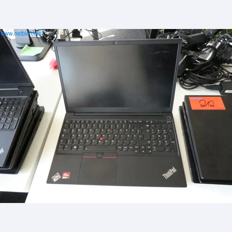 Lekkie roboty, roboty uniwersalne, systemy kamer-4