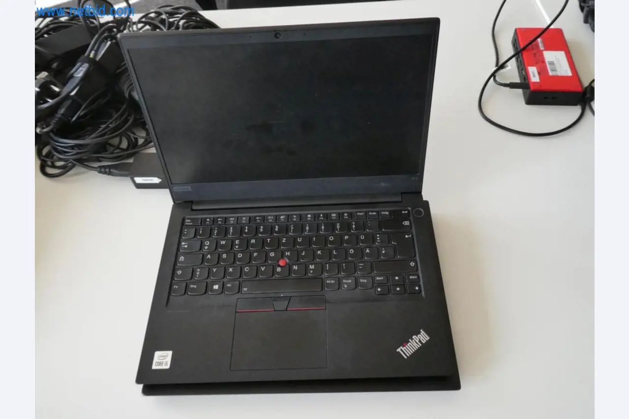 Lekkie roboty, roboty uniwersalne, systemy kamer-9