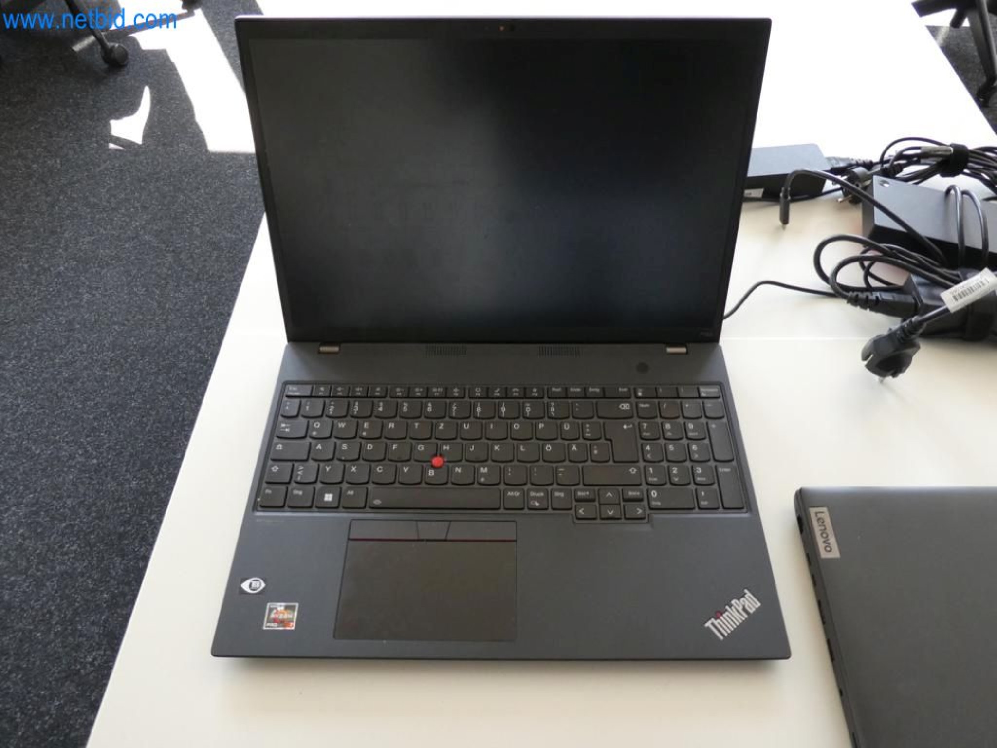 Lekkie roboty, roboty uniwersalne, systemy kamer-2