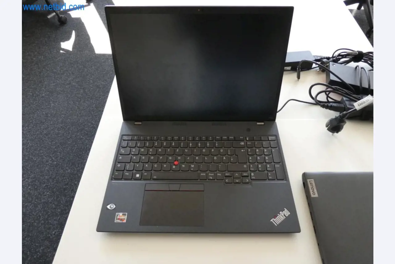 Lekkie roboty, roboty uniwersalne, systemy kamer-2