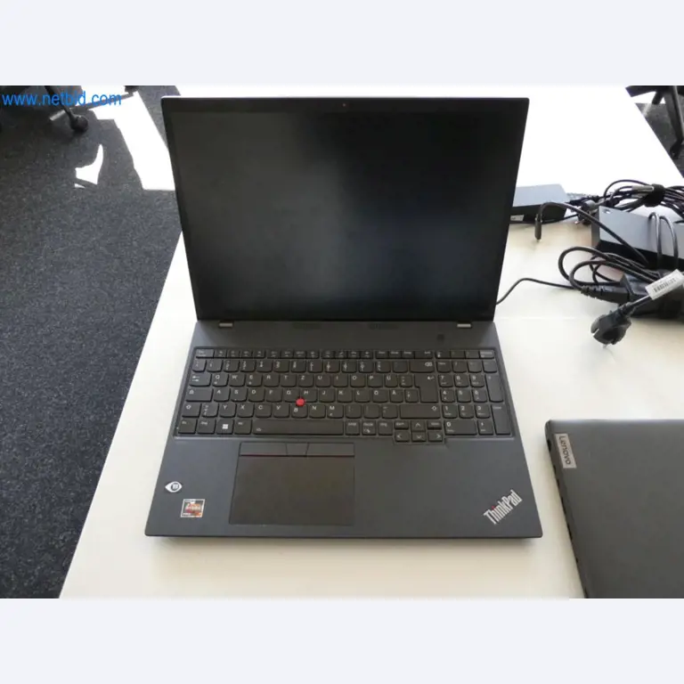 Lekkie roboty, roboty uniwersalne, systemy kamer-2