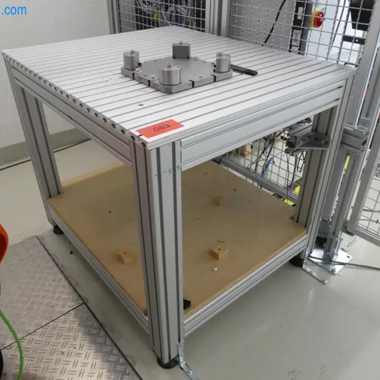 Robot table