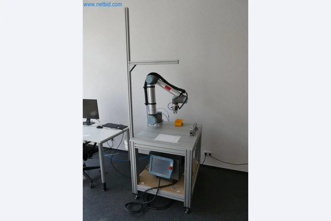 Lekkie roboty, roboty uniwersalne, systemy kamer-1