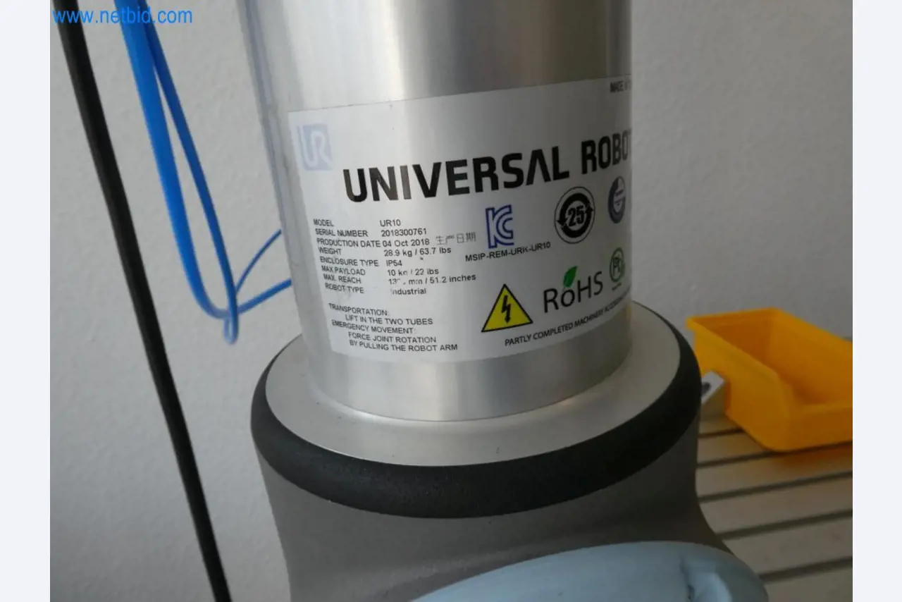 Lekkie roboty, roboty uniwersalne, systemy kamer-2