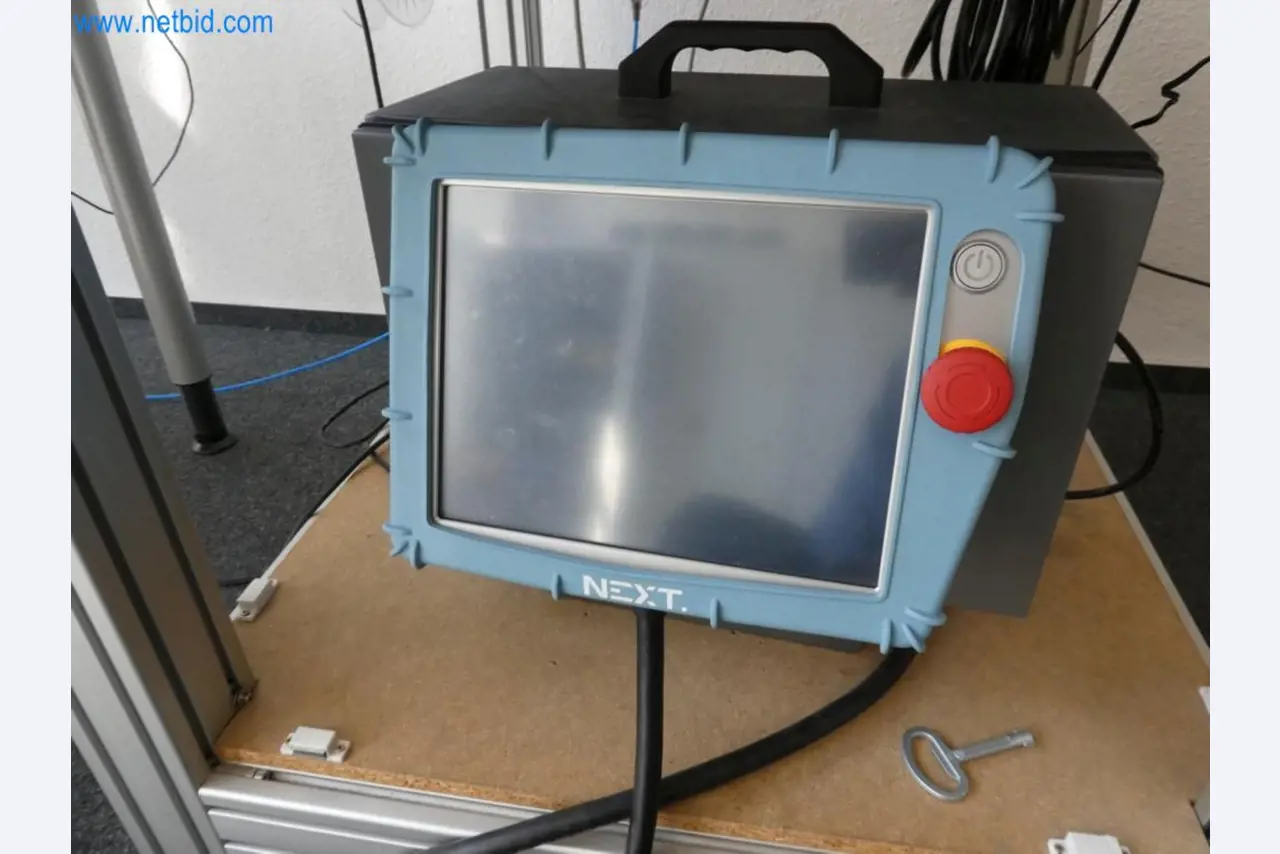 Lekkie roboty, roboty uniwersalne, systemy kamer-4