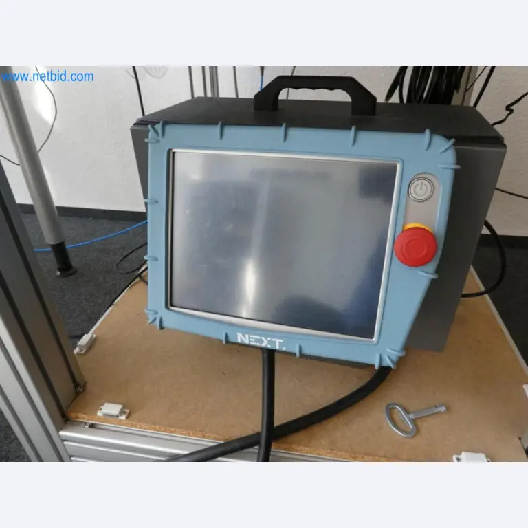 Lekkie roboty, roboty uniwersalne, systemy kamer-4