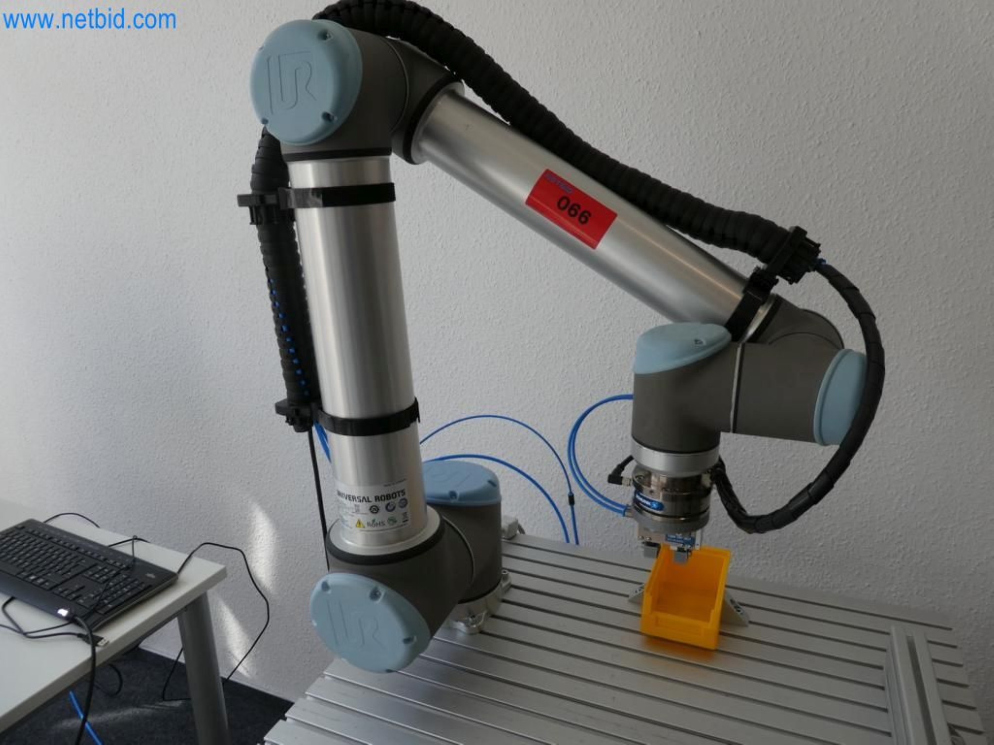 Lekkie roboty, roboty uniwersalne, systemy kamer-5