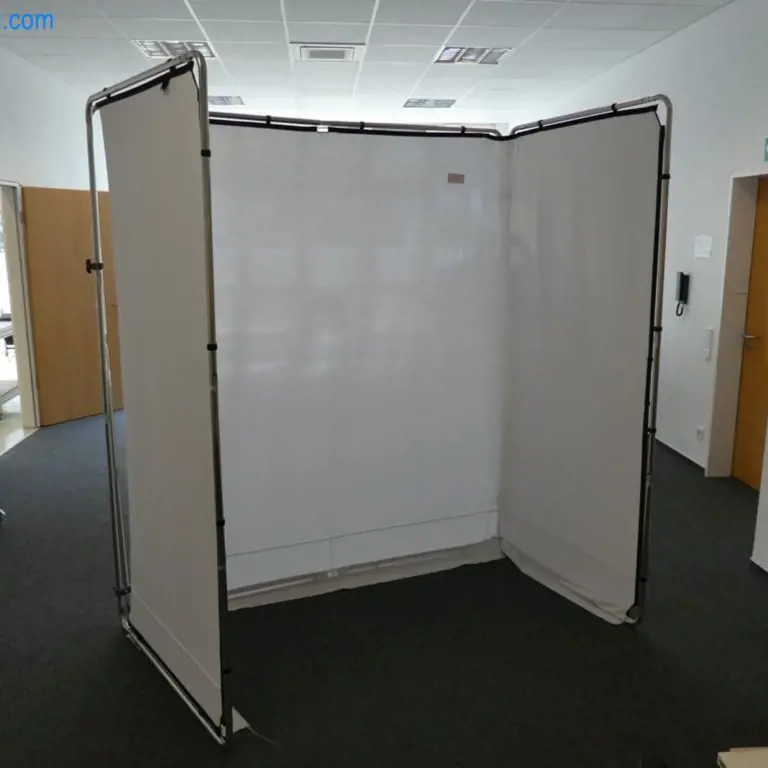 Room divider