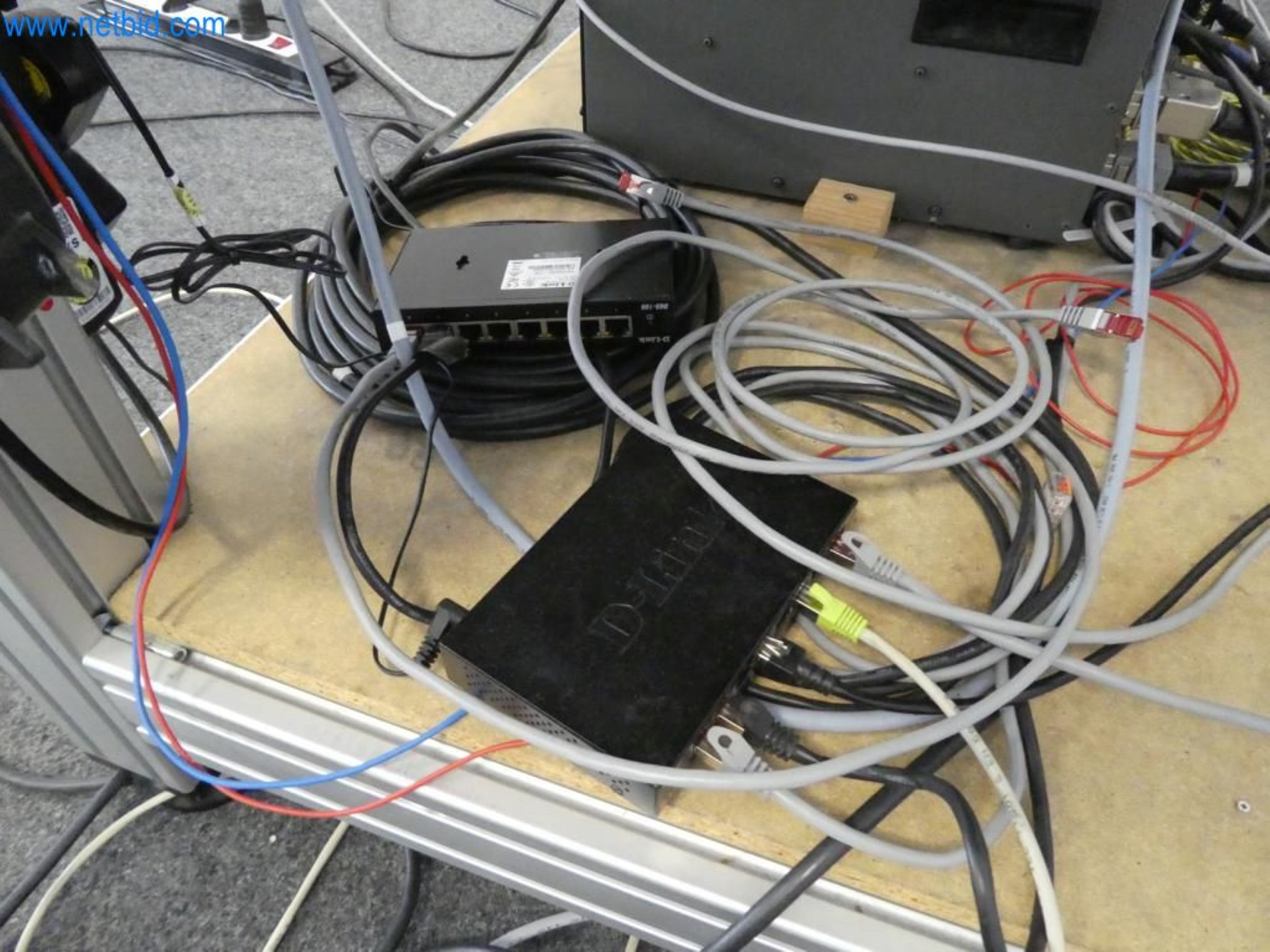 Lekkie roboty, roboty uniwersalne, systemy kamer-6