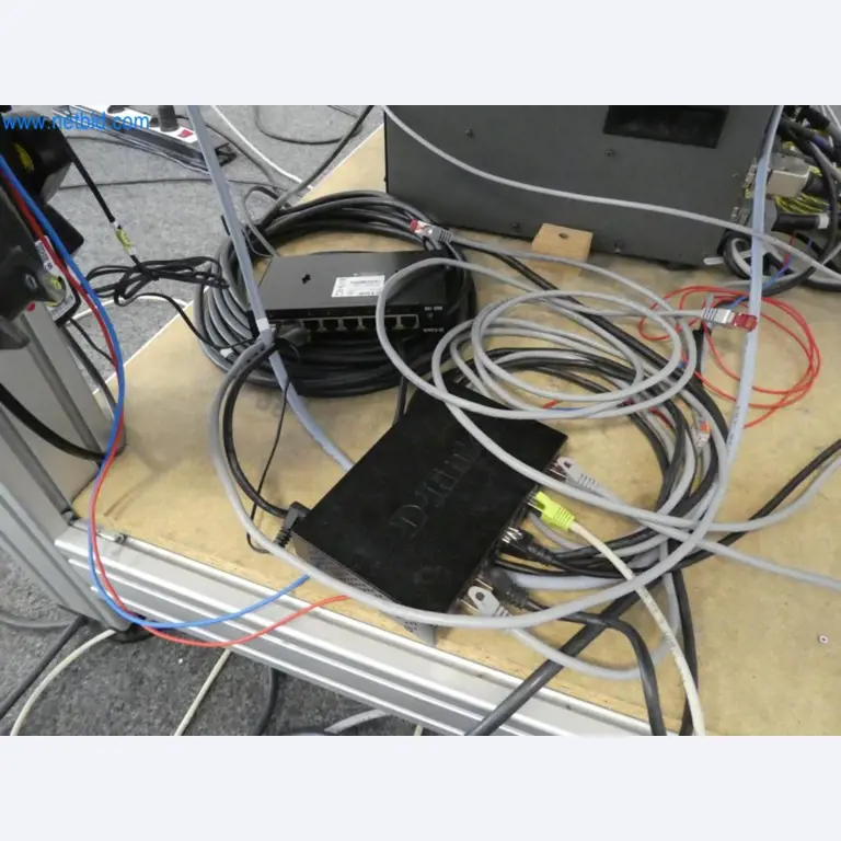 Lekkie roboty, roboty uniwersalne, systemy kamer-6