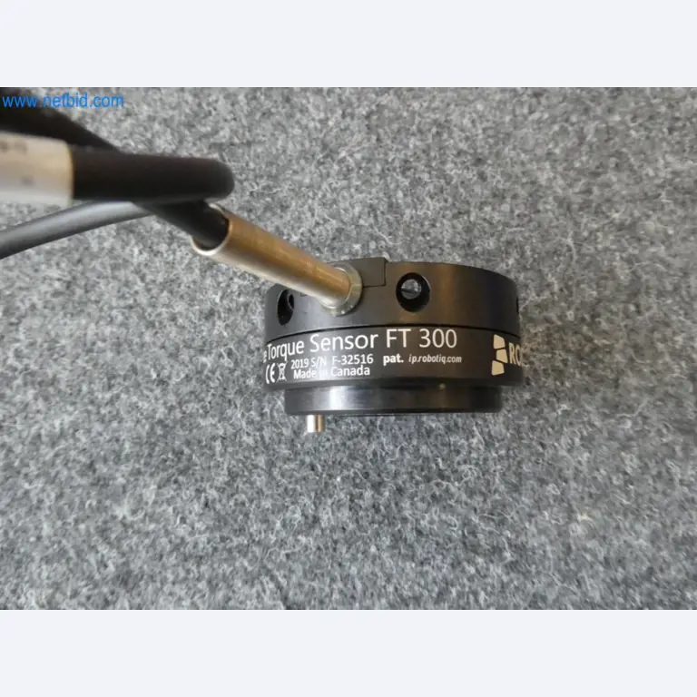 Lekkie roboty, roboty uniwersalne, systemy kamer-1