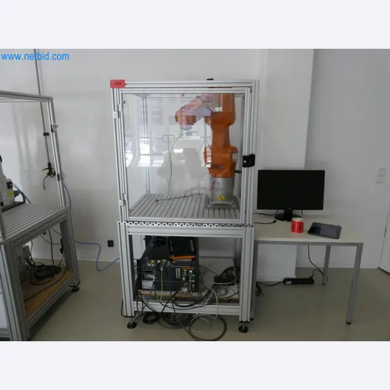 Lekkie roboty, roboty uniwersalne, systemy kamer-2