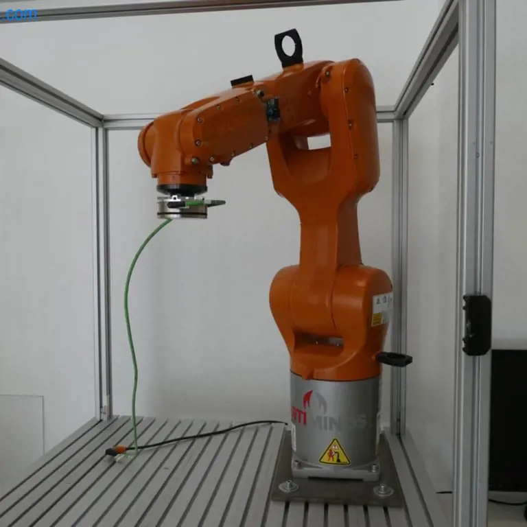 Roboty Kuka KR 6 C4 compact