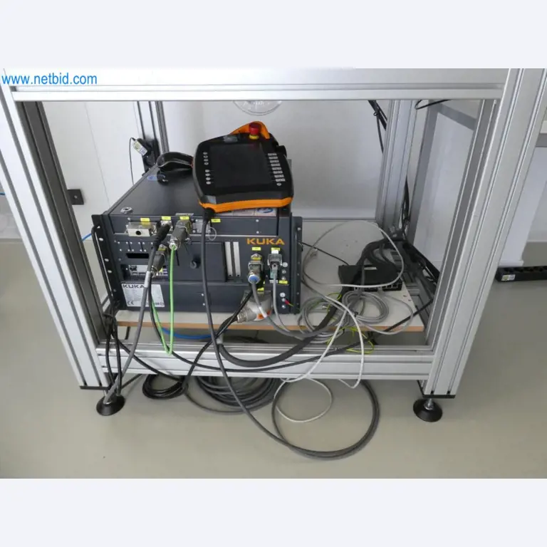 Lekkie roboty, roboty uniwersalne, systemy kamer-4