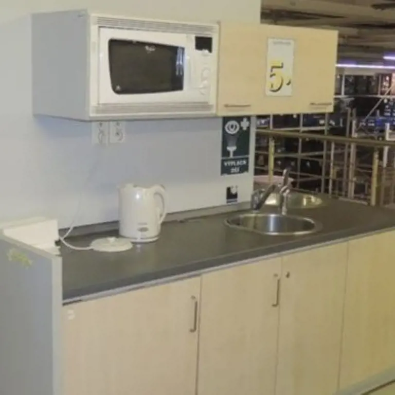 Kitchen  B M6