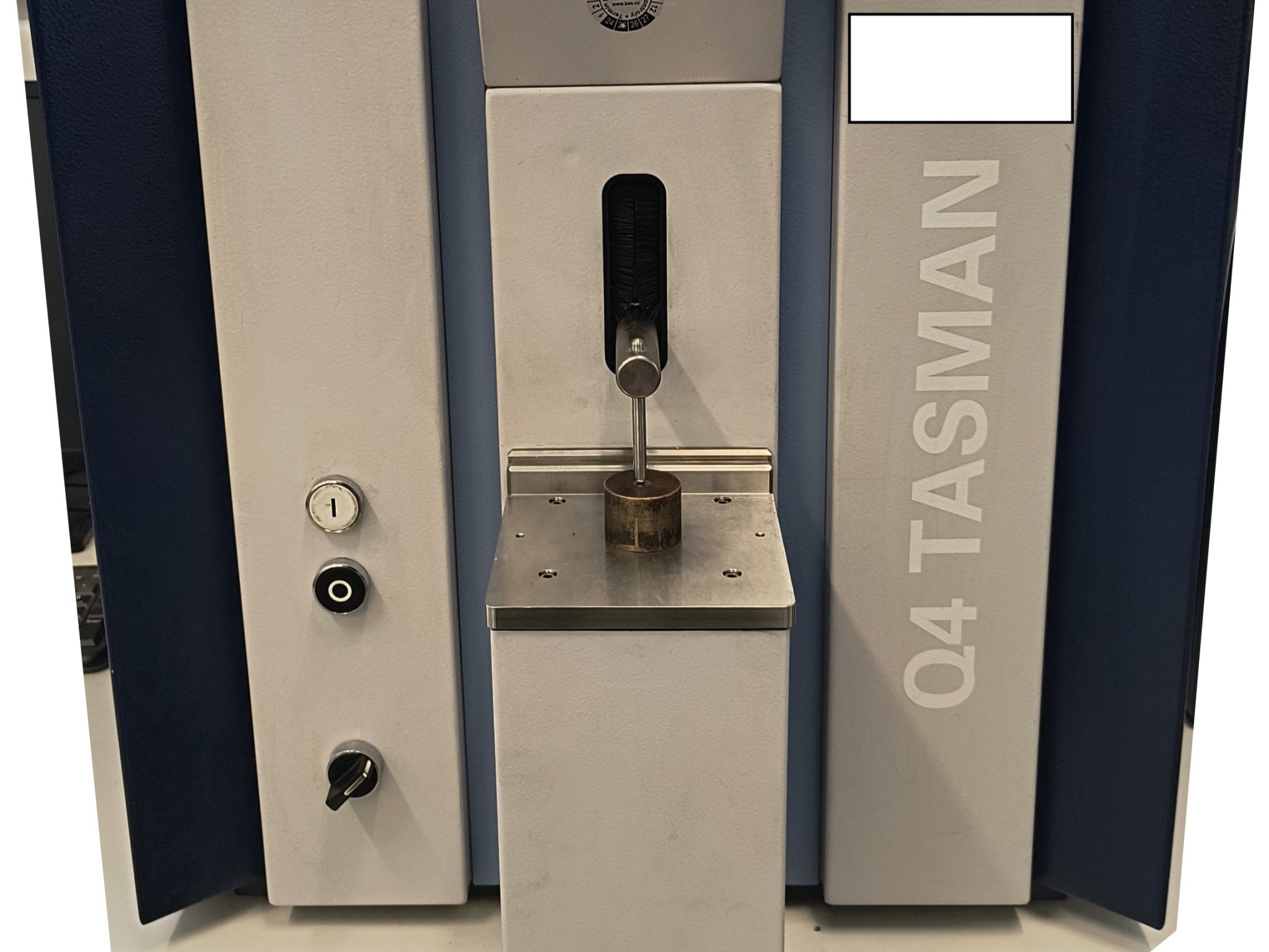 Roboty przemysłowe, maszyny do obróbki metalu, pojazdy i urządzenia IT-2