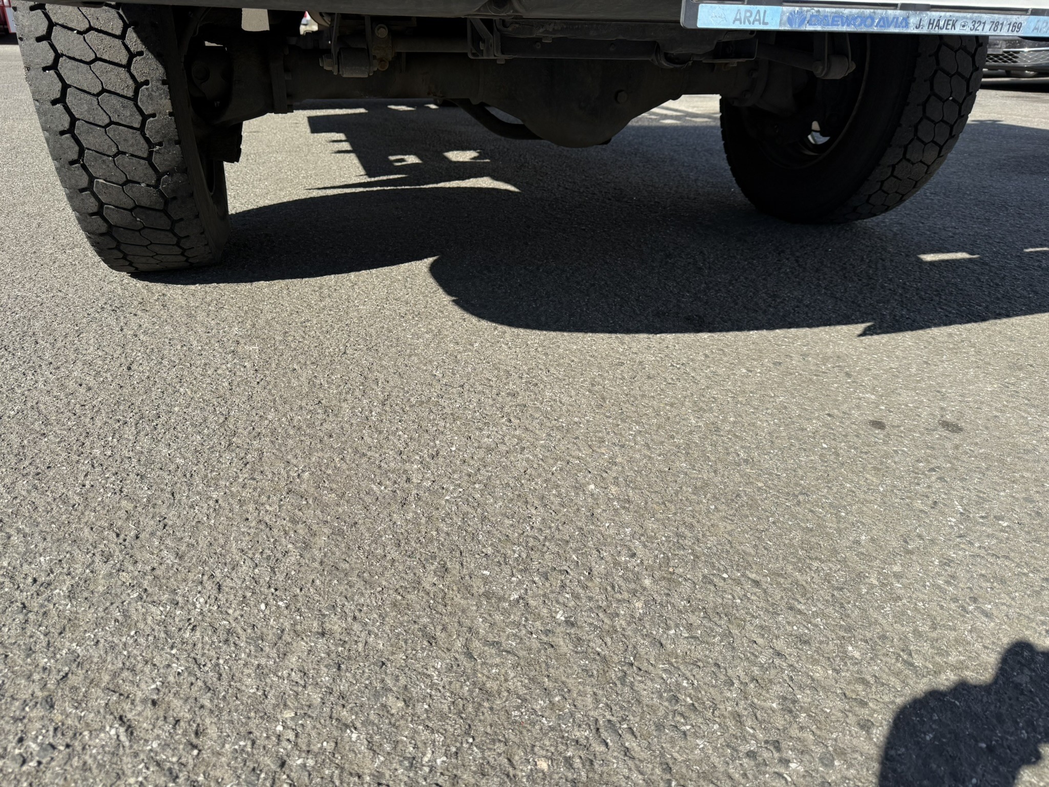 Roboty przemysłowe, maszyny do obróbki metalu, pojazdy i urządzenia IT-10