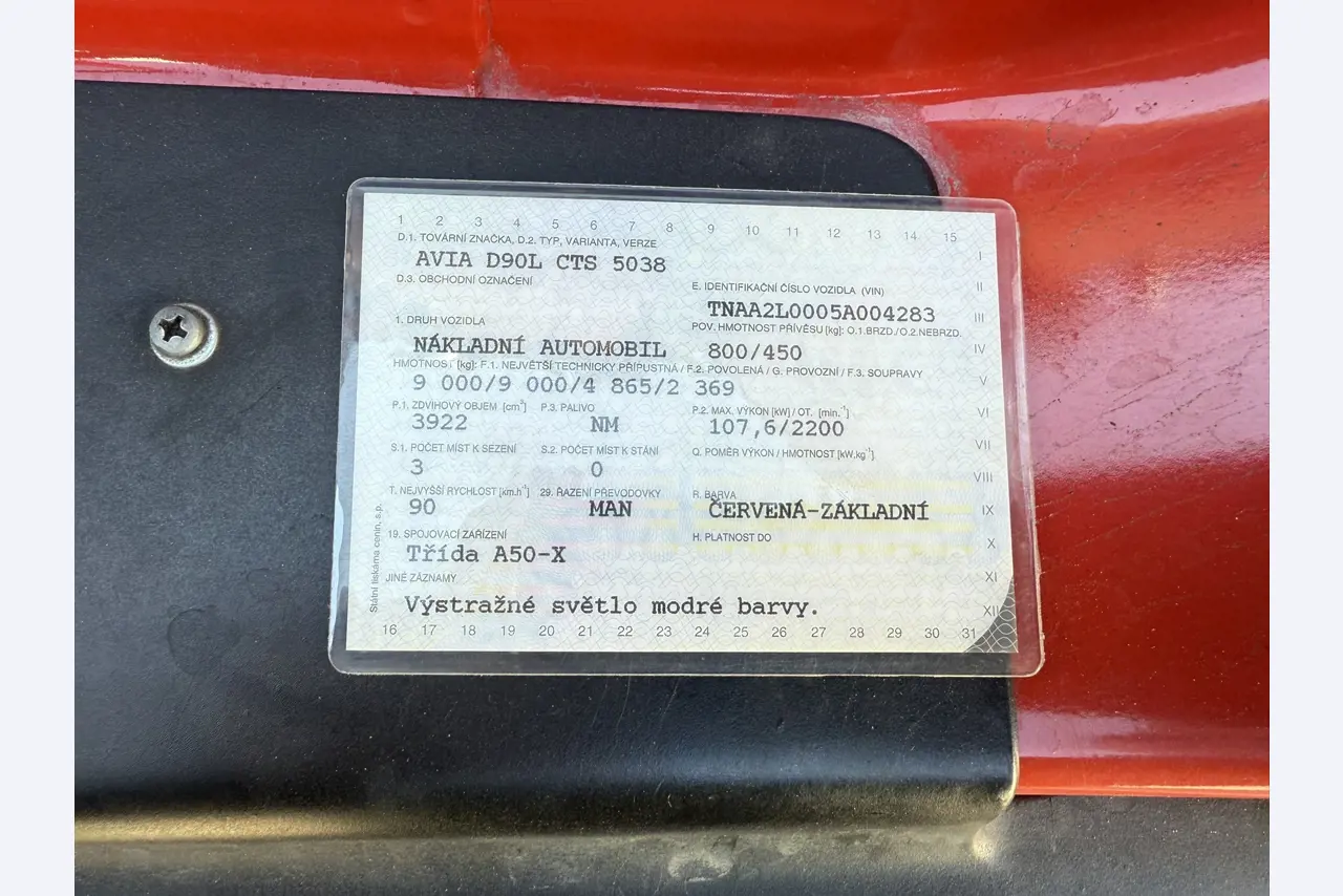 Industrieroboter, Metallbearbeitungsmaschinen, Fahrzeuge und IT-Geräte-11