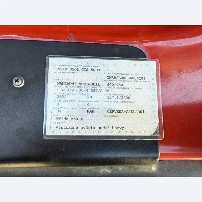 Industrieroboter, Metallbearbeitungsmaschinen, Fahrzeuge und IT-Geräte-11