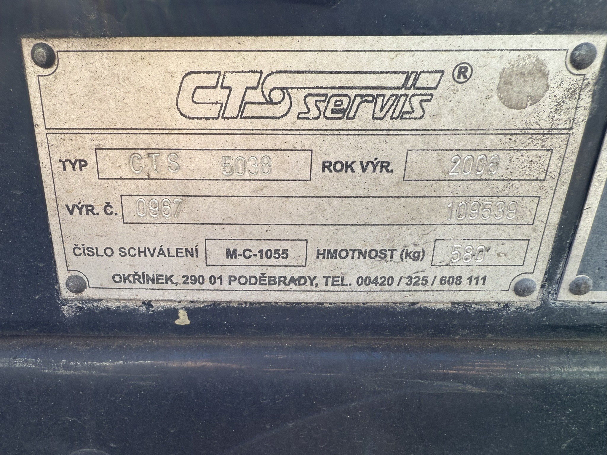 Roboty przemysłowe, maszyny do obróbki metalu, pojazdy i urządzenia IT-12