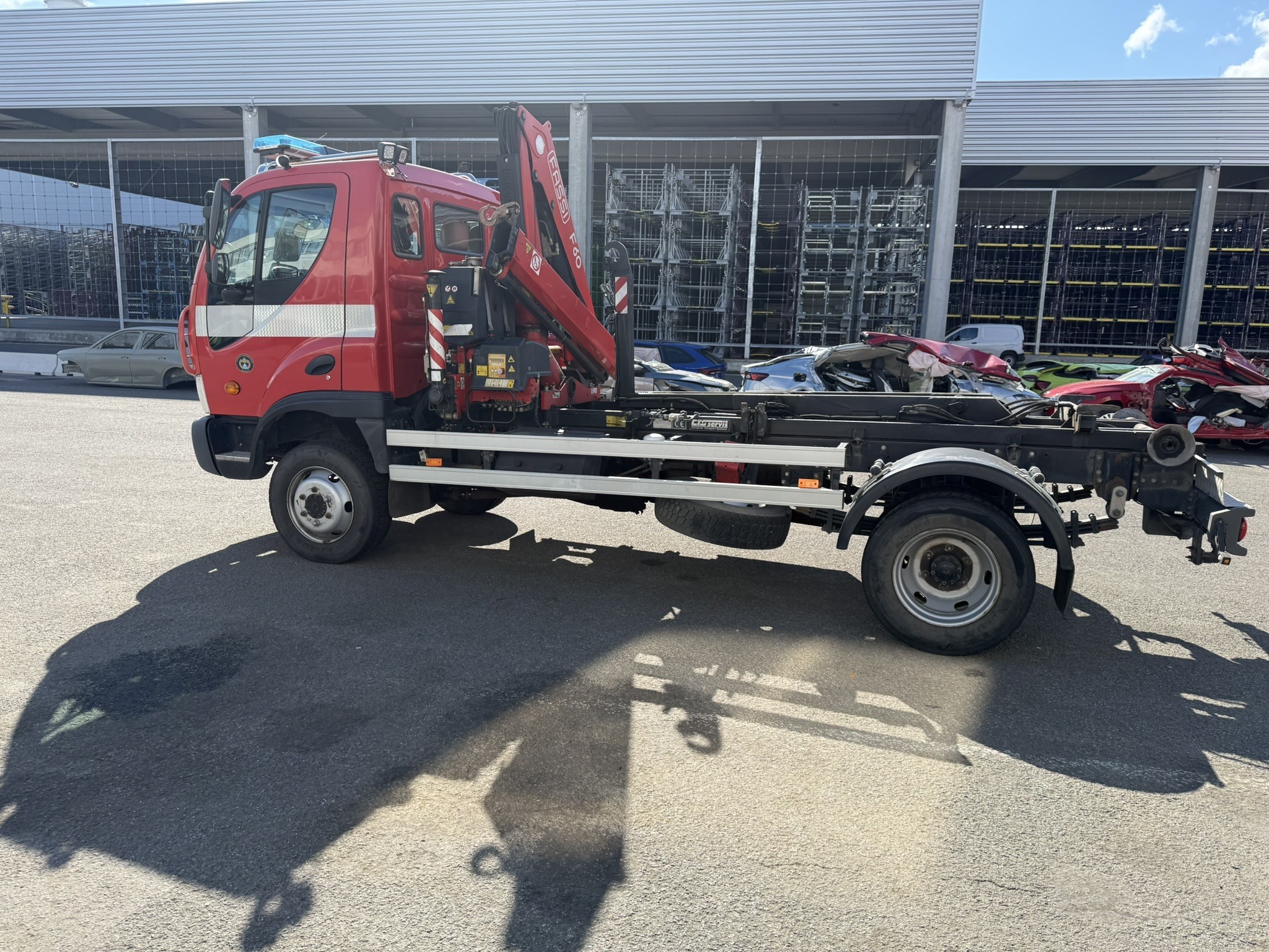 Roboty przemysłowe, maszyny do obróbki metalu, pojazdy i urządzenia IT-9