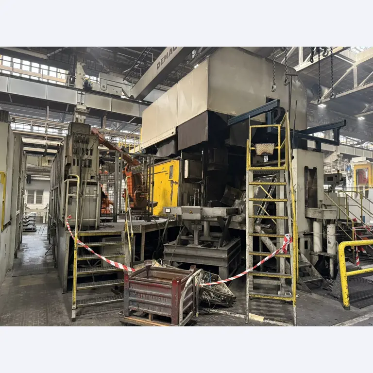 Industrieroboter, Metallbearbeitungsmaschinen, Fahrzeuge und IT-Geräte-2