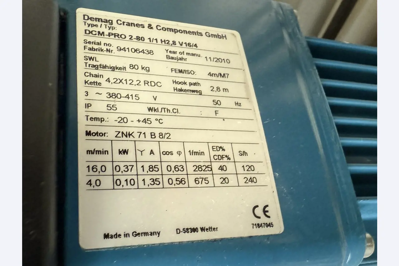 Industrieroboter, Metallbearbeitungsmaschinen, Fahrzeuge und IT-Geräte-6