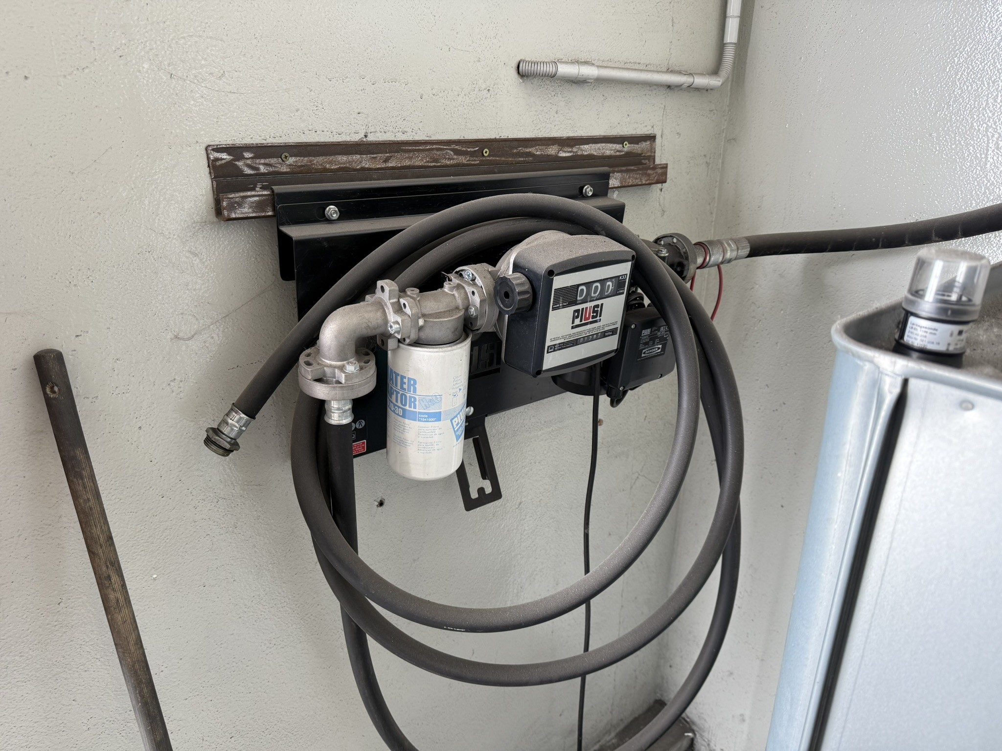 Roboty przemysłowe, maszyny do obróbki metalu, pojazdy i urządzenia IT-2