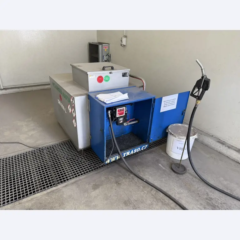 Prumyslové roboty, kovoobrábecí stroje, vozidla a IT zarízení-1