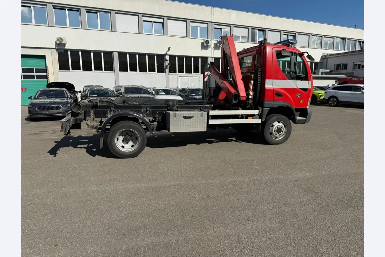 Industrial robots, metalworking machines, vehicles and IT devices-1