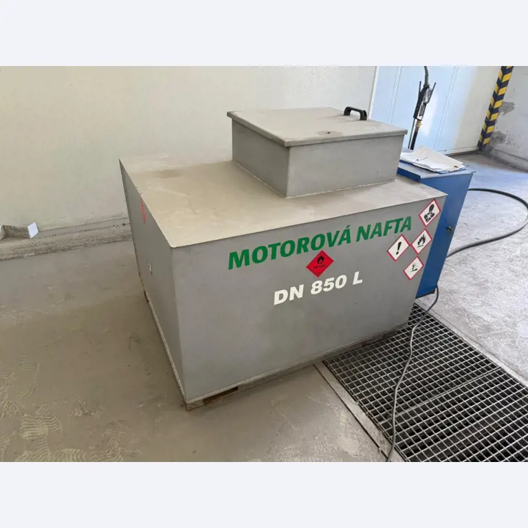 Industrial robots, metalworking machines, vehicles and IT devices-7