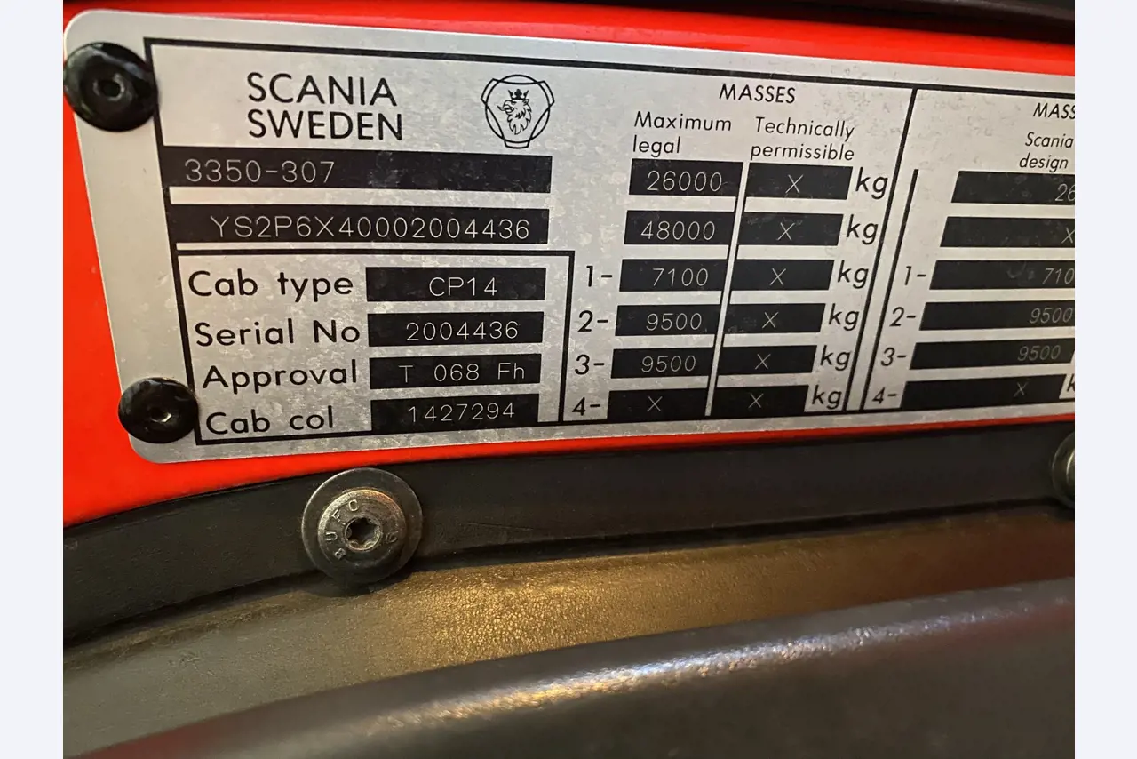 Metalworking machines, industrial robots and vehicles-15