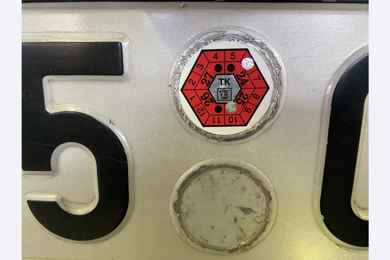 Metalworking machines, industrial robots and vehicles-19