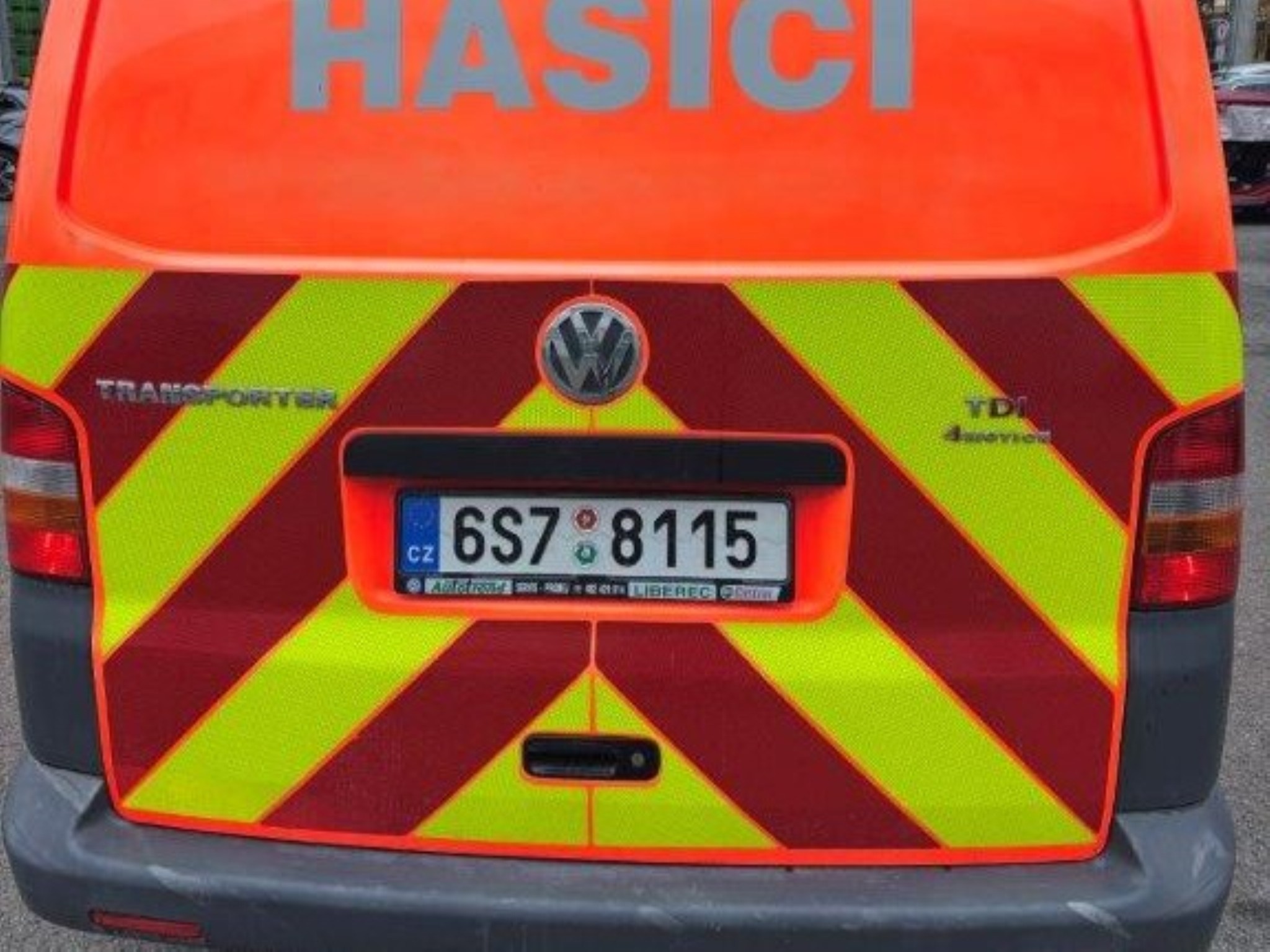 Metalworking machines, industrial robots and vehicles-4