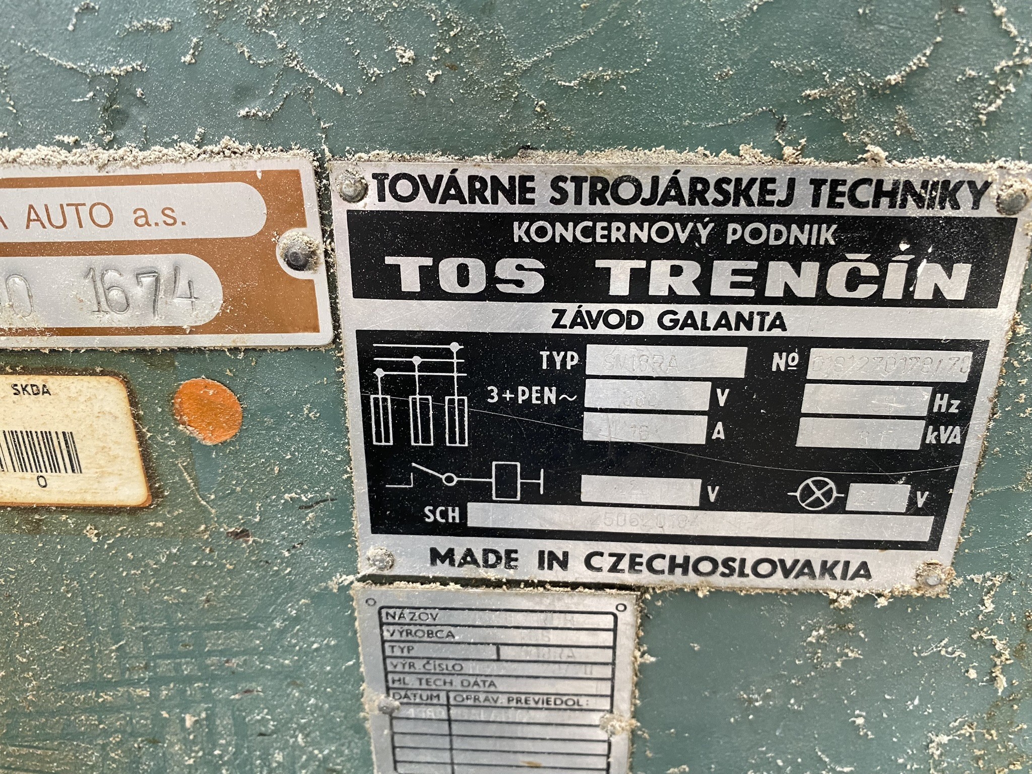 Metalworking machines, industrial robots and vehicles-2